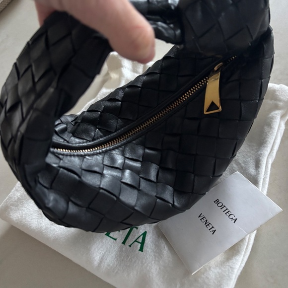 *SOLD* BOTTEGA VENETA Mini Jodie with dust bag and purchase tags from Ssense - Picture 4 of 16